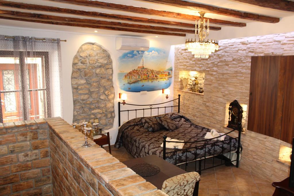 Rooms Da Angelica Old City 2 Rovigno Esterno foto